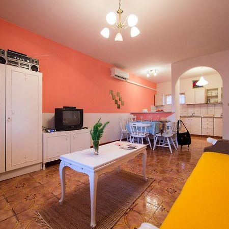 Silver Beach Apartments Вис Экстерьер фото