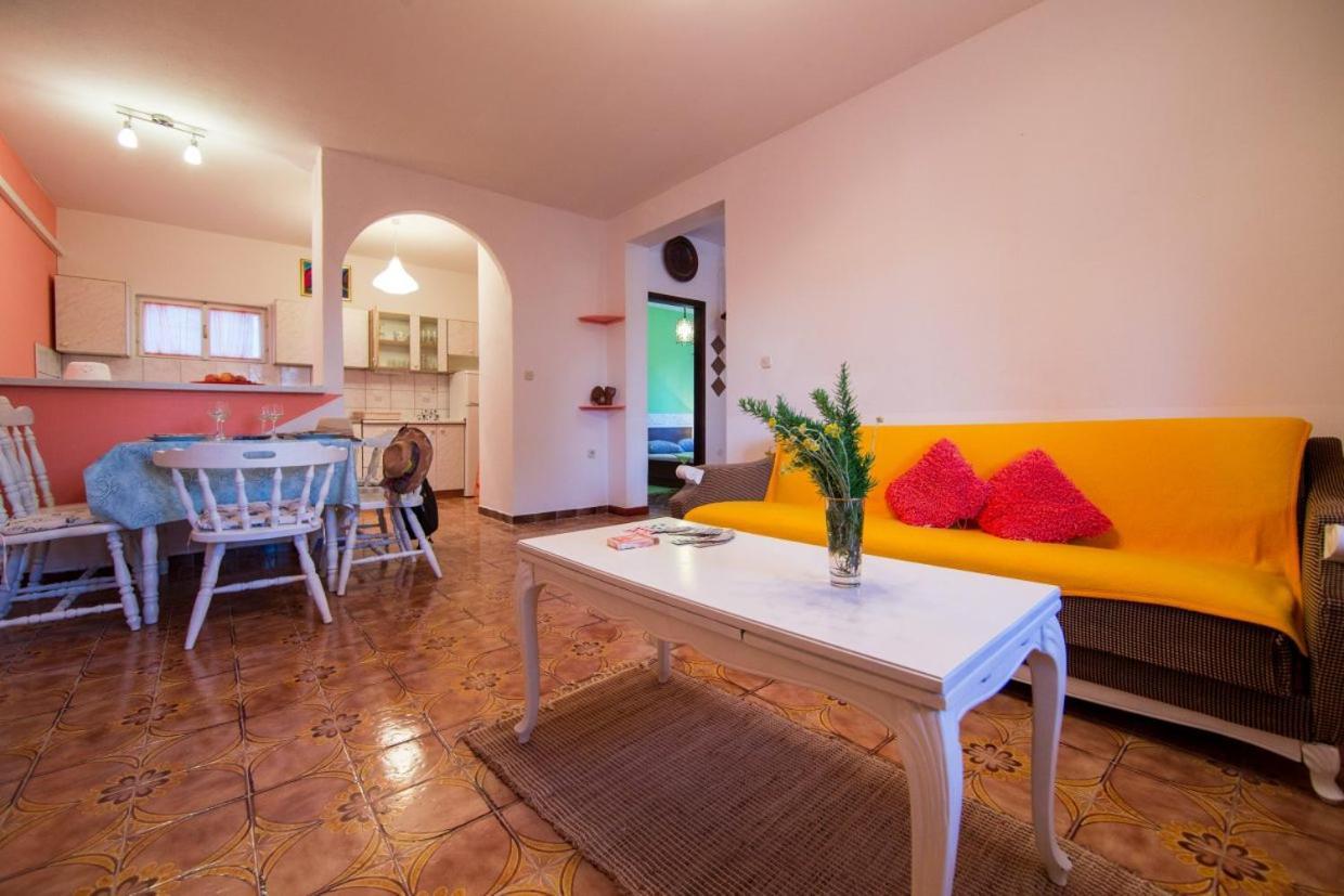 Silver Beach Apartments Вис Экстерьер фото